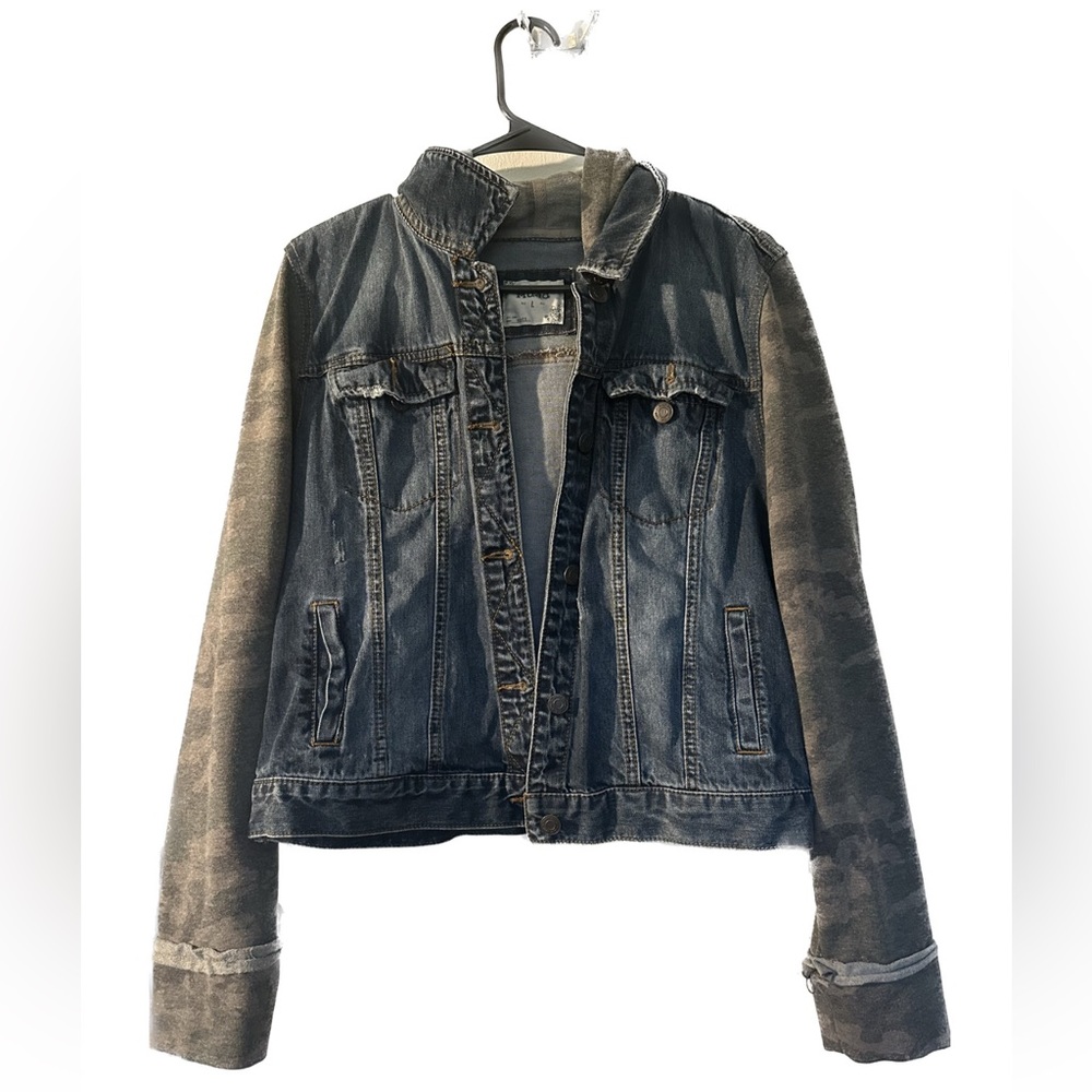 jean jacket w/ army print sleeves and hoodie.